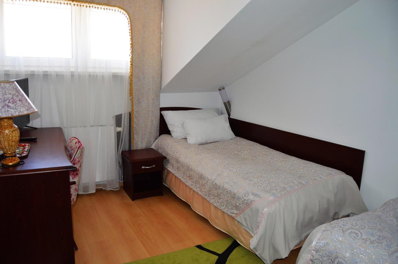 Mikołajki Pokoje Na Skarpie Bed & Breakfast エクステリア 写真